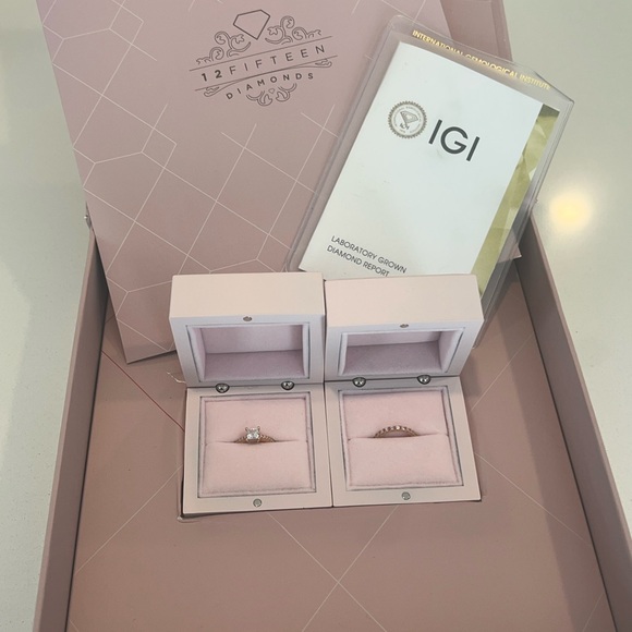 12FIFTEEN Jewelry - Engagement wedding ring set gold diamonds